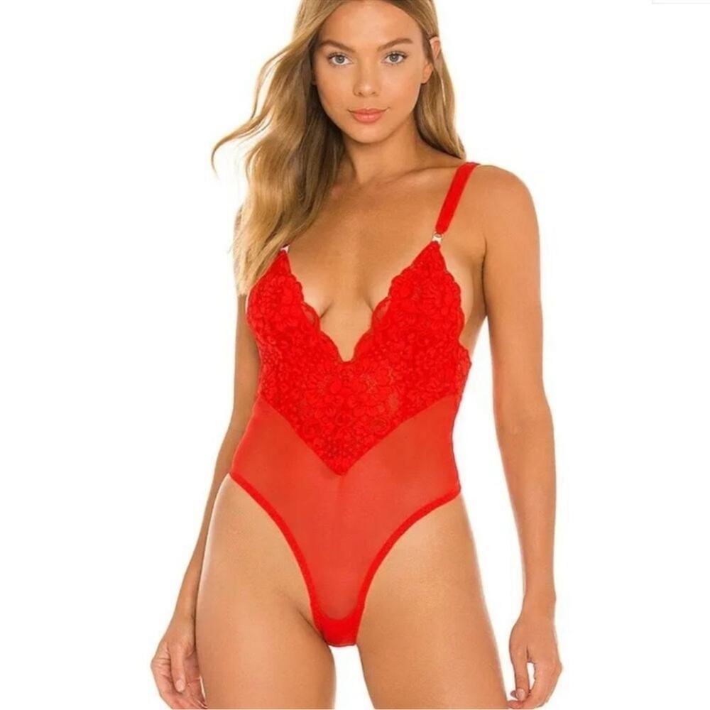 We are HAH Size XS NEW Cheap and Cheerful Deep V Bodysuit Blood Orange